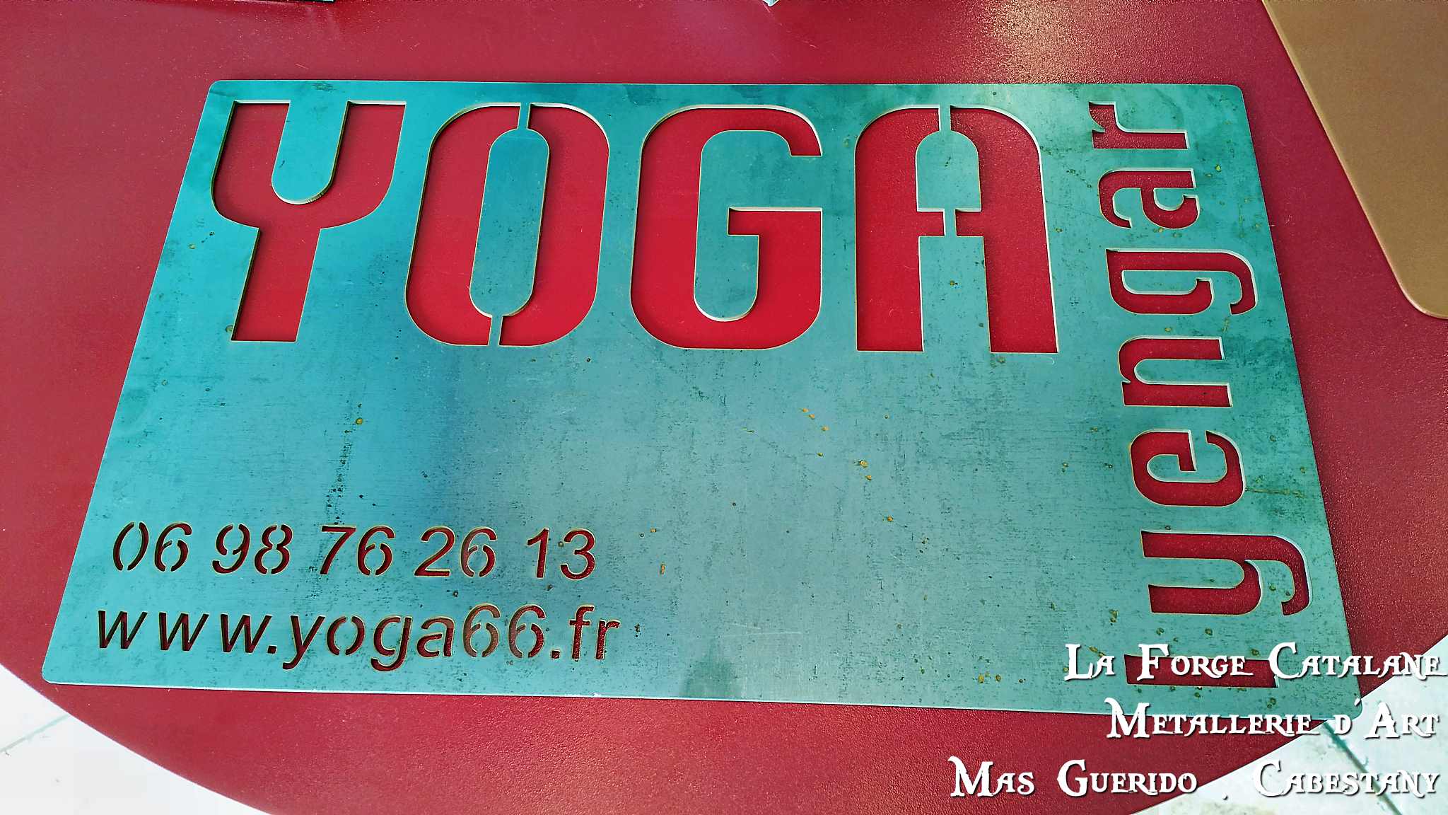 enseigne decoupe laser yoga forge catalane.jpg
